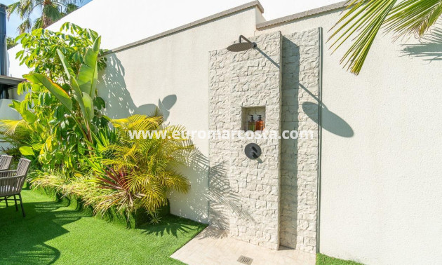 Venta - Villa - Torrevieja - TORREVIEJA