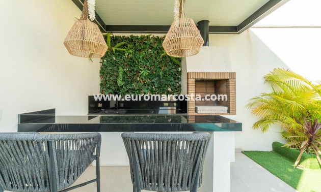 Venta - Villa - Torrevieja - TORREVIEJA