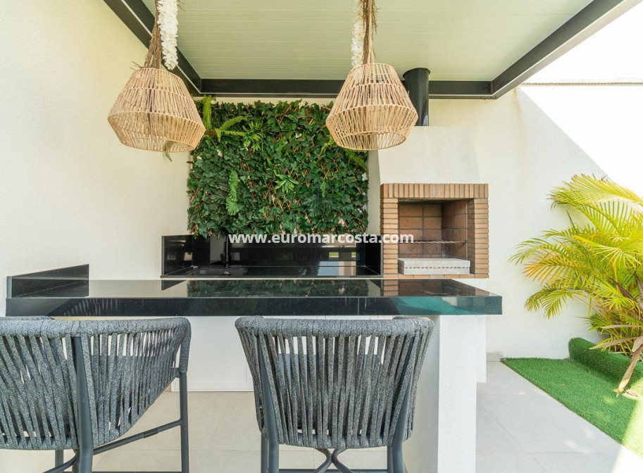 Venta - Villa - Torrevieja - TORREVIEJA