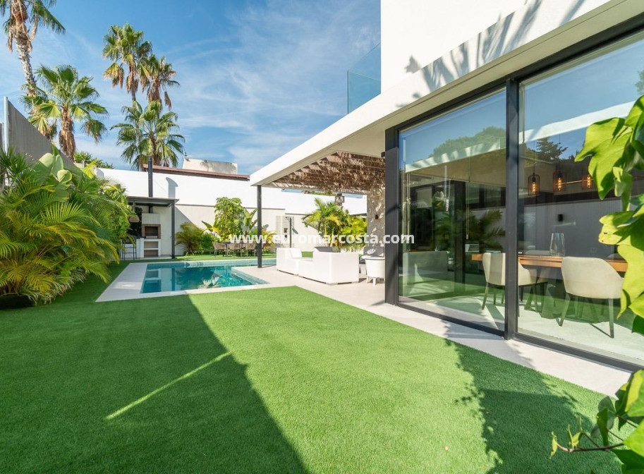 Venta - Villa - Torrevieja - TORREVIEJA