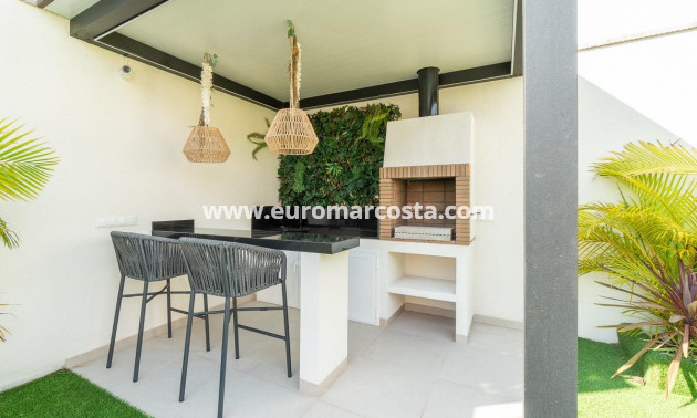 Venta - Villa - Torrevieja - TORREVIEJA