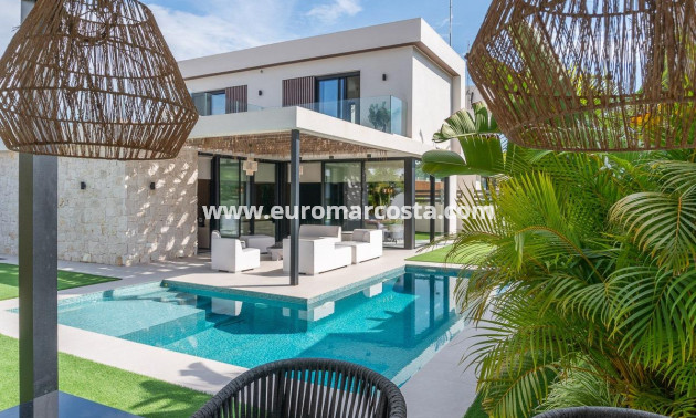 Venta - Villa - Torrevieja - TORREVIEJA