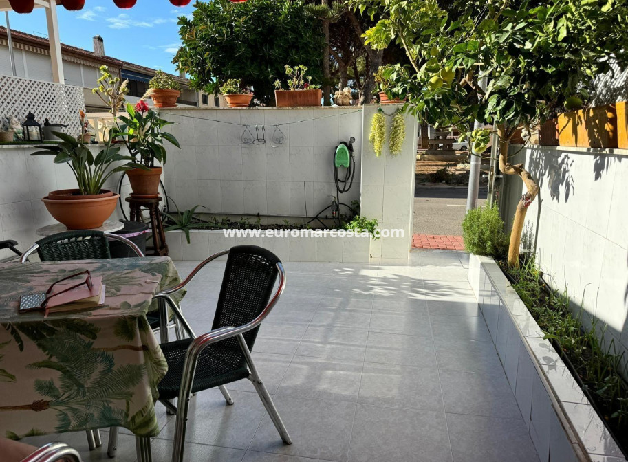Objekte zum Wiederverkauf - Doppelhaus - Torrevieja - TORREVIEJA