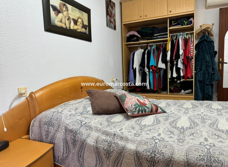 Objekte zum Wiederverkauf - Doppelhaus - Torrevieja - TORREVIEJA
