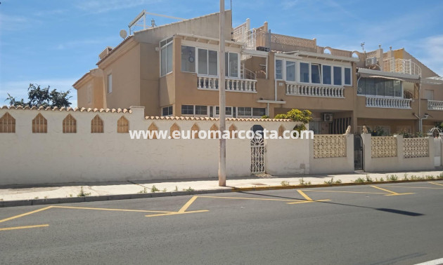 Sale - Bungalow - Torrevieja - Calas blanca