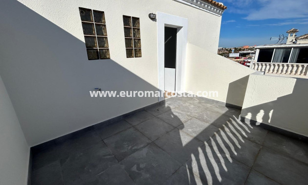 Sale - Townhouse - Torrevieja - TORREVIEJA