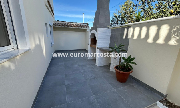 Sale - Townhouse - Torrevieja - TORREVIEJA