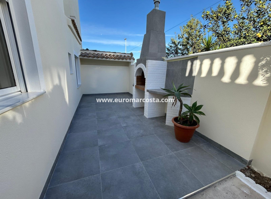 Sale - Townhouse - Torrevieja - TORREVIEJA