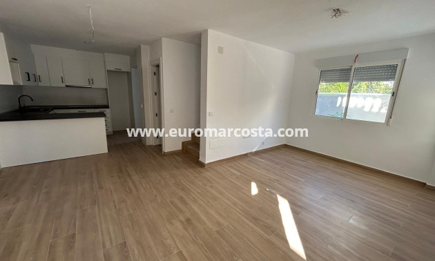 Sale - Townhouse - Torrevieja - TORREVIEJA