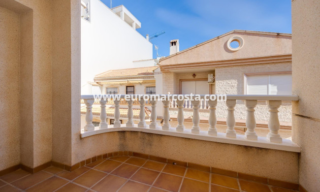 Venta - Adosado - Torrevieja - TORREVIEJA