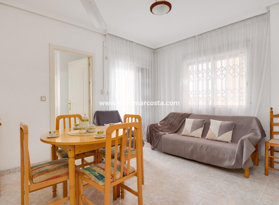 Objekte zum Wiederverkauf - Wohnung - Torrevieja - TORREVIEJA