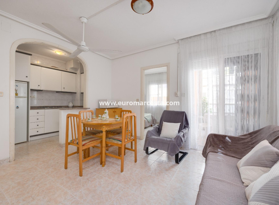 Objekte zum Wiederverkauf - Wohnung - Torrevieja - TORREVIEJA
