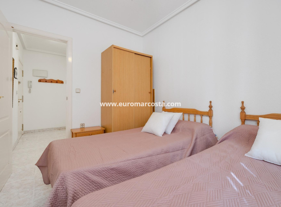 Objekte zum Wiederverkauf - Wohnung - Torrevieja - TORREVIEJA