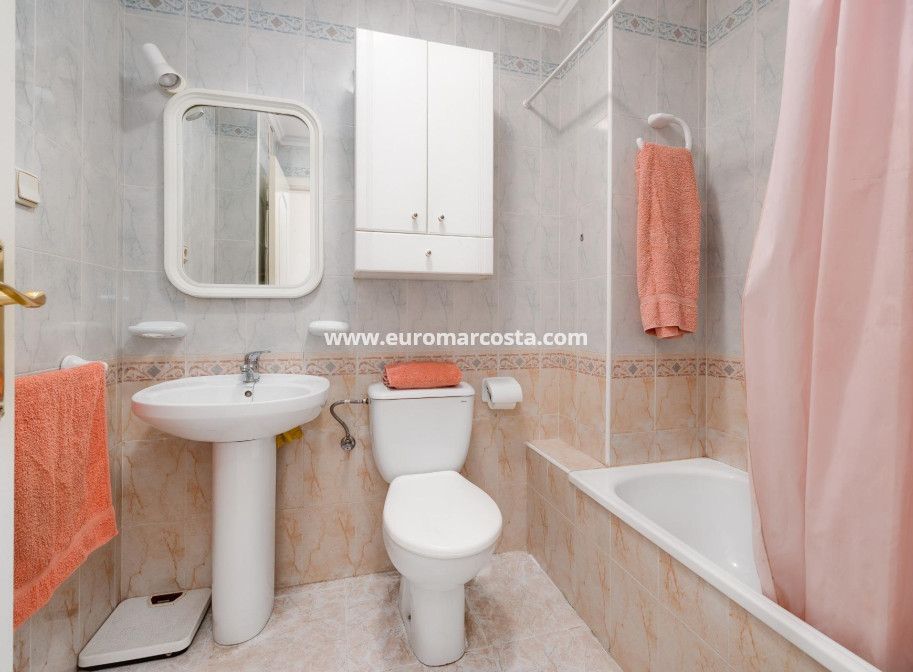 Objekte zum Wiederverkauf - Wohnung - Torrevieja - TORREVIEJA