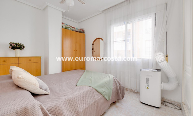Objekte zum Wiederverkauf - Wohnung - Torrevieja - TORREVIEJA