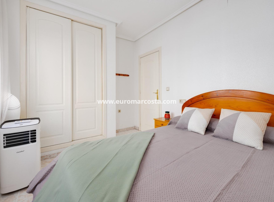 Objekte zum Wiederverkauf - Wohnung - Torrevieja - TORREVIEJA