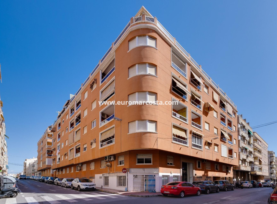 Objekte zum Wiederverkauf - Wohnung - Torrevieja - TORREVIEJA