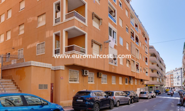 Objekte zum Wiederverkauf - Wohnung - Torrevieja - TORREVIEJA