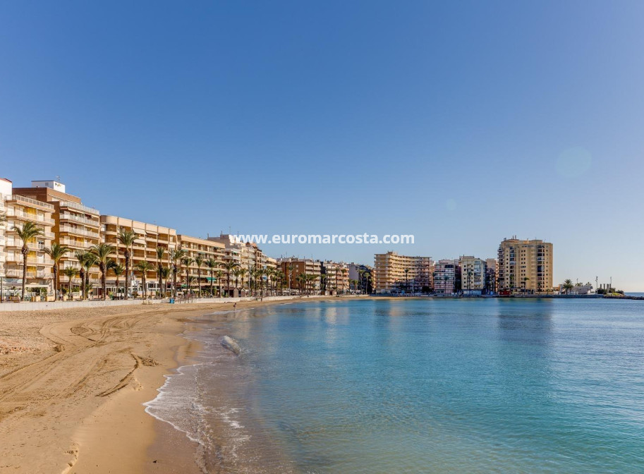 Objekte zum Wiederverkauf - Wohnung - Torrevieja - TORREVIEJA