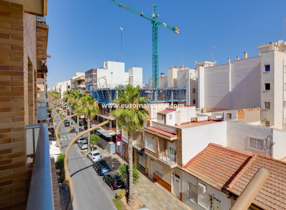 Objekte zum Wiederverkauf - Wohnung - Torrevieja - TORREVIEJA