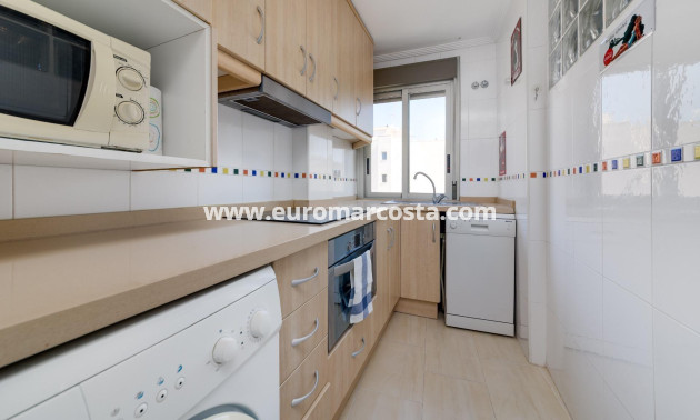 Objekte zum Wiederverkauf - Wohnung - Torrevieja - TORREVIEJA