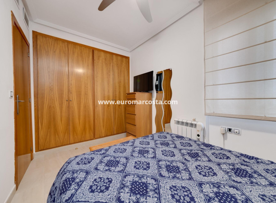Objekte zum Wiederverkauf - Wohnung - Torrevieja - TORREVIEJA