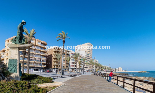 Objekte zum Wiederverkauf - Wohnung - Torrevieja - TORREVIEJA