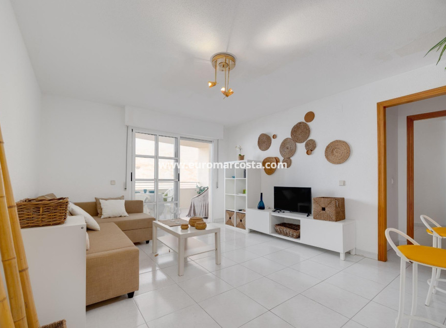 Objekte zum Wiederverkauf - Wohnung - Torrevieja - TORREVIEJA