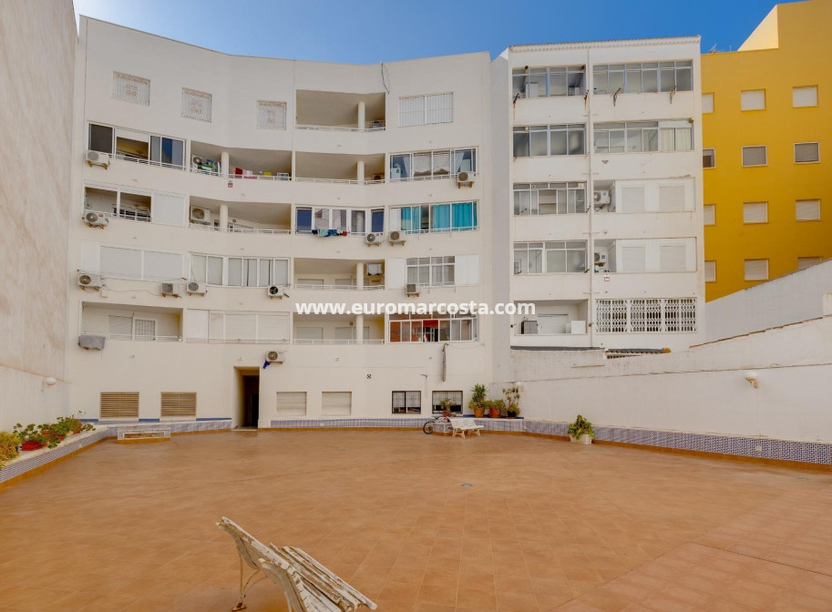 Objekte zum Wiederverkauf - Wohnung - Torrevieja - TORREVIEJA