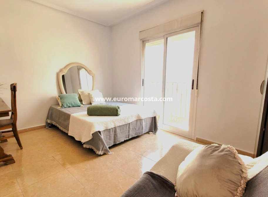 Sale - Apartment / flat - Torrevieja - TORREVIEJA