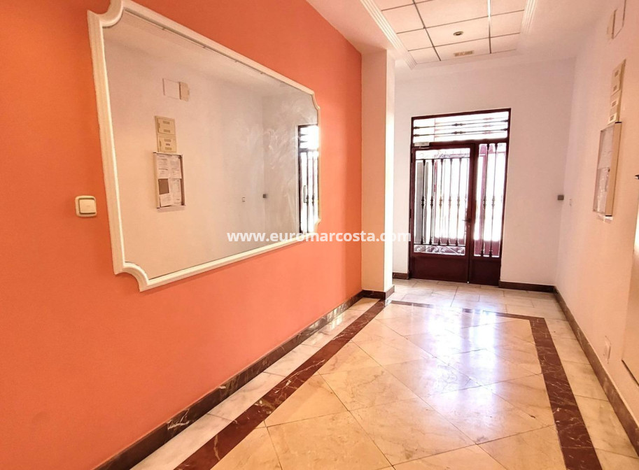 Sale - Apartment / flat - Torrevieja - TORREVIEJA