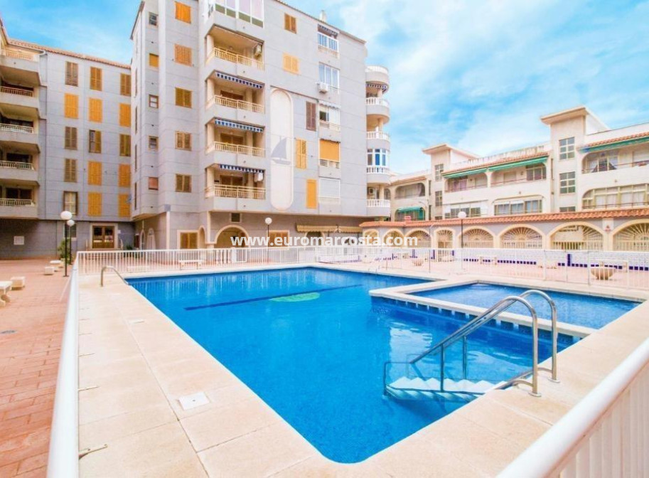 Venta - Apartamento / piso - Torrevieja - TORREVIEJA