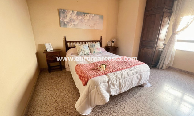 Sale - Apartment / flat - Guardamar del Segura