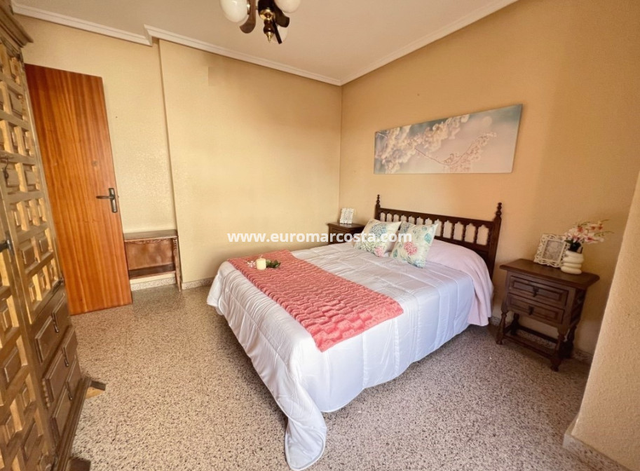 Sale - Apartment / flat - Guardamar del Segura