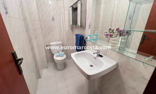 Sale - Apartment / flat - Guardamar del Segura