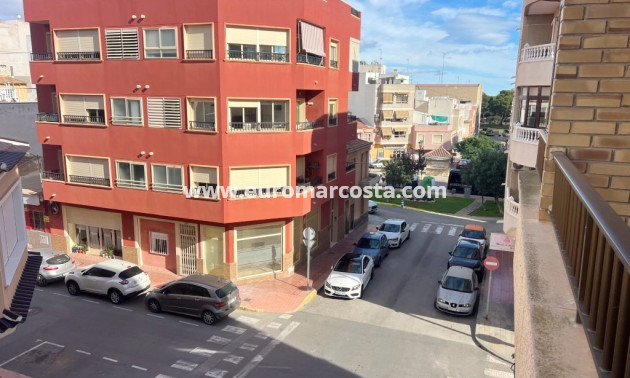 Sale - Apartment / flat - Guardamar del Segura