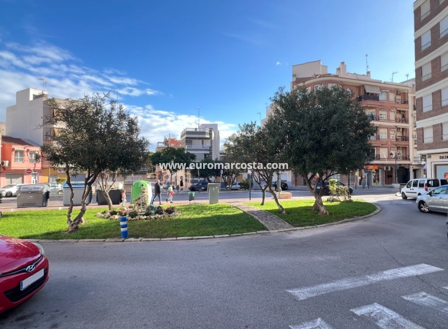 Sale - Apartment / flat - Guardamar del Segura