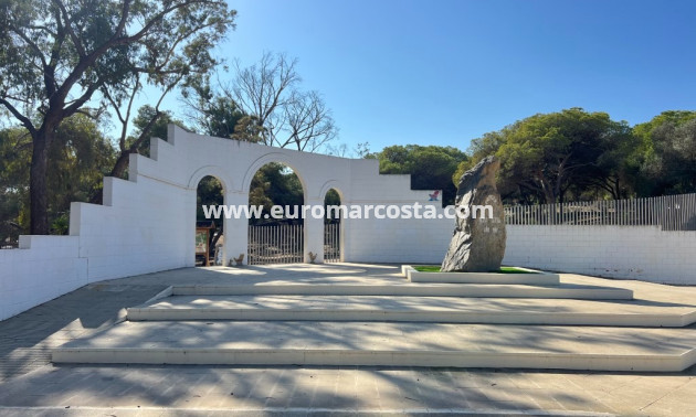 Sale - Apartment / flat - Guardamar del Segura