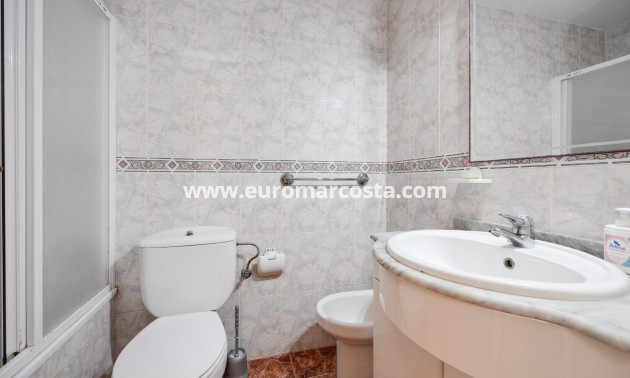 Venta - Apartamento / piso - Torrevieja - TORREVIEJA