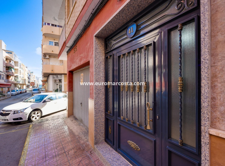 Objekte zum Wiederverkauf - Wohnung - Torrevieja - TORREVIEJA