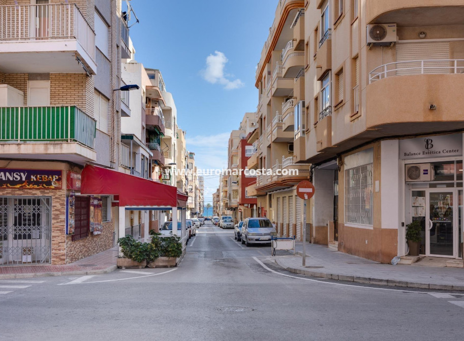 Objekte zum Wiederverkauf - Wohnung - Torrevieja - TORREVIEJA