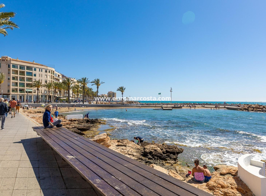 Objekte zum Wiederverkauf - Wohnung - Torrevieja - TORREVIEJA