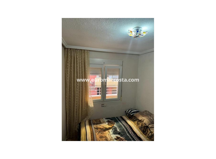 Objekte zum Wiederverkauf - Wohnung - Torrevieja - TORREVIEJA