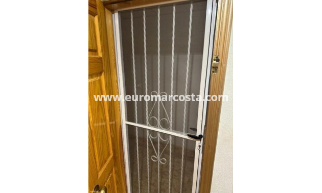 Objekte zum Wiederverkauf - Wohnung - Torrevieja - TORREVIEJA