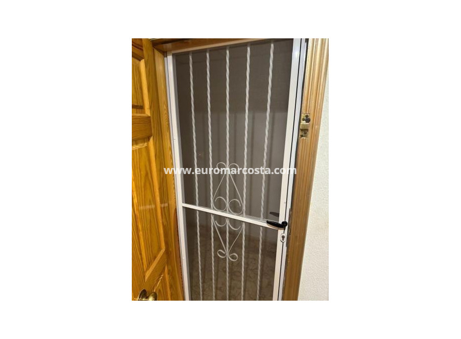Objekte zum Wiederverkauf - Wohnung - Torrevieja - TORREVIEJA