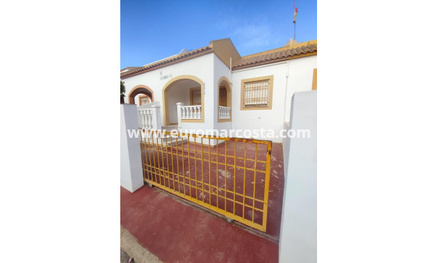 Sale - Bungalow - Torrevieja - La Siesta - El Salado - Torreta