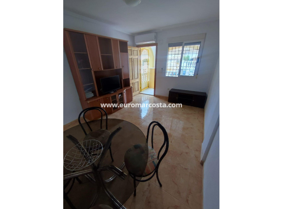 Sale - Bungalow - Torrevieja - La Siesta - El Salado - Torreta