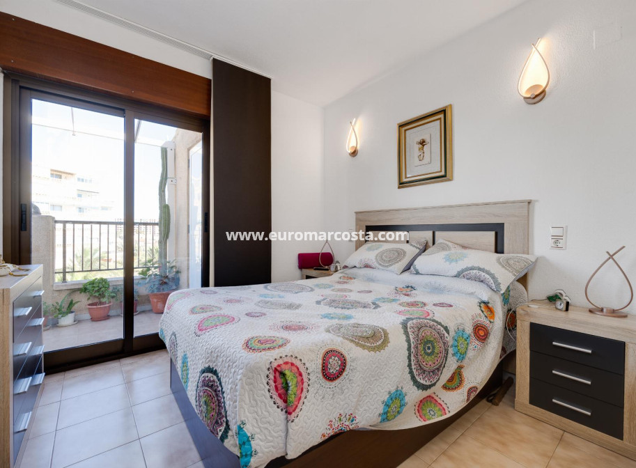 Objekte zum Wiederverkauf - Wohnung - Torrevieja - La Mata