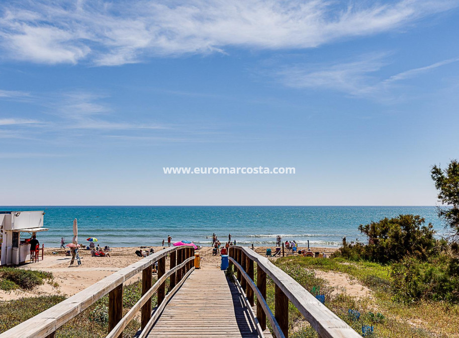 Objekte zum Wiederverkauf - Wohnung - Torrevieja - La Mata