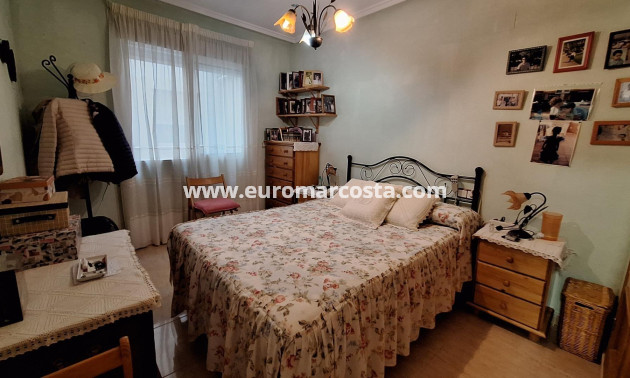 Objekte zum Wiederverkauf - Wohnung - Torrevieja - TORREVIEJA